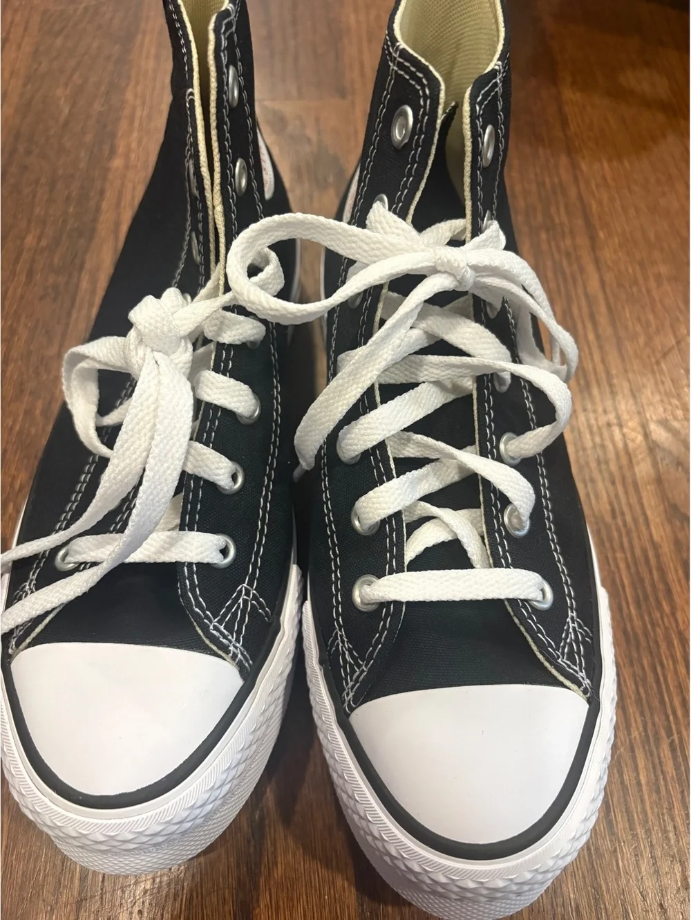 BRAND NEW Converse Chuck Taylor All Star High Top Black Kids Sneakers Size 4 US
